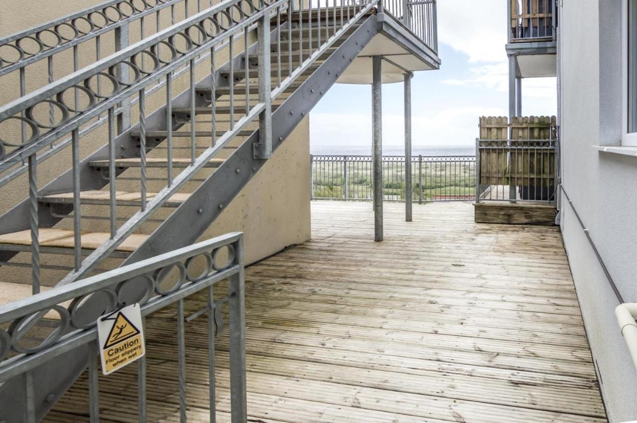 Pendine Heights - 2 Bedroom Apartment - Pendine Exterior photo